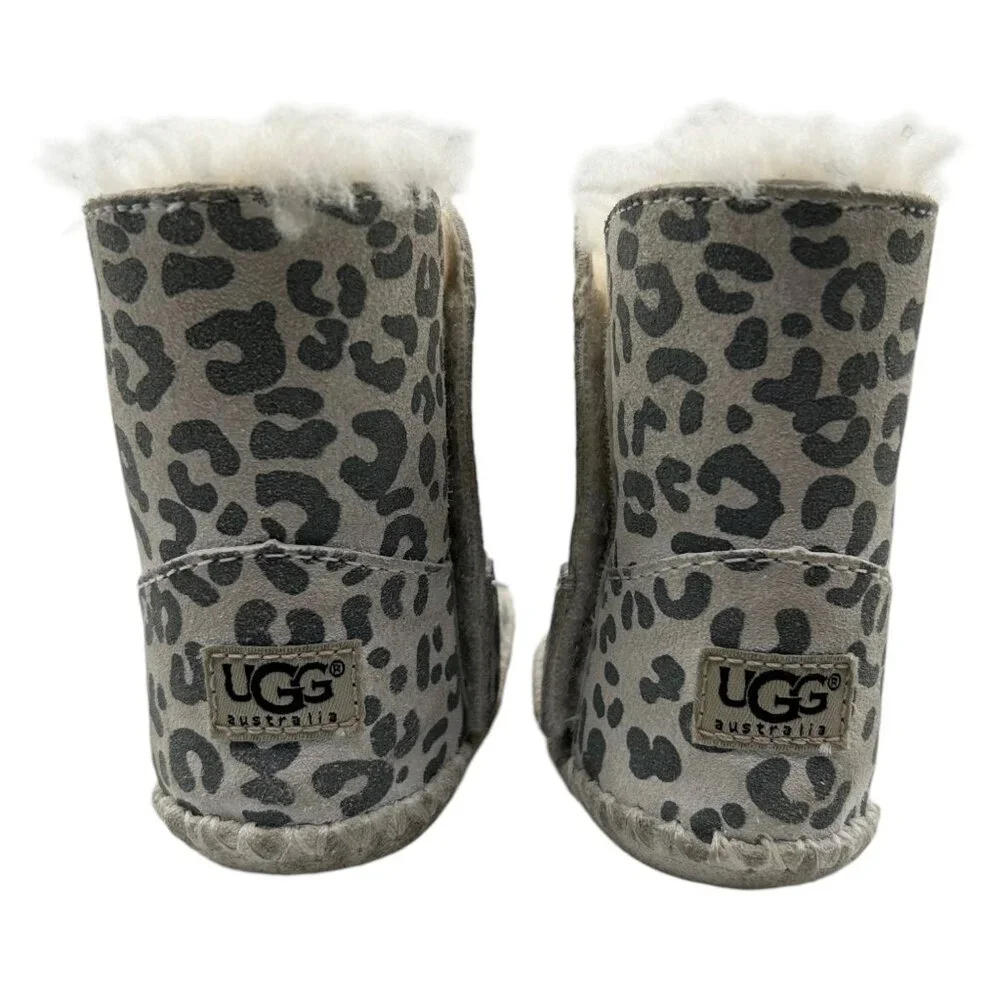 UGG Cassie Leopard Infant Boots‎ (2/3)